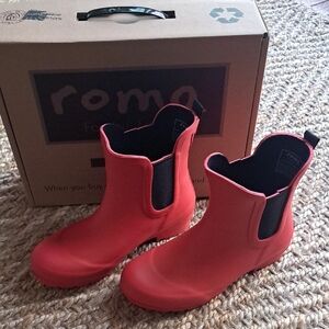 Roma Women's Ankle Boots - Red
